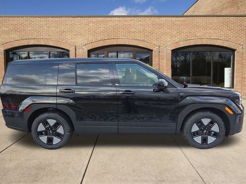 New 2026 Hyundai Santa Fe SE image 2