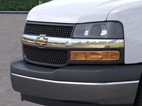 New 2026 Chevrolet Express 2500 w/ Driver Convenience Package RWD image 13