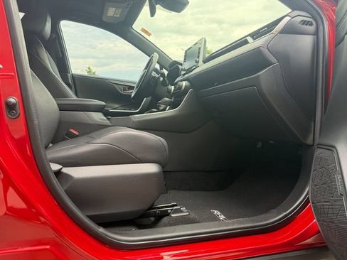 Used 2021 Toyota RAV4 XSE AWD/4WD image 29