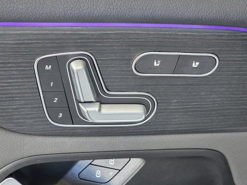 Used 2020 Mercedes-Benz GLB 250 image 41