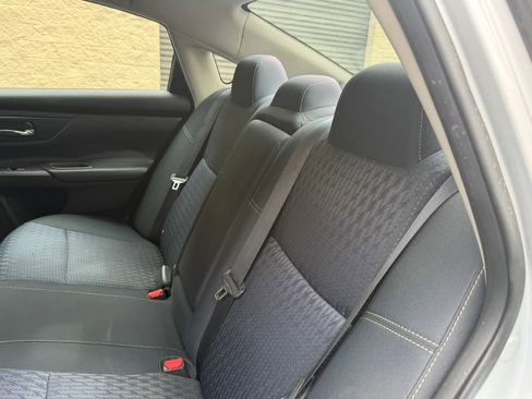 Used 2016 Nissan Altima 2.5 S w/ Power Driver Seat Package FWD image 31