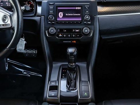 Used 2017 Honda Civic Sport image 13