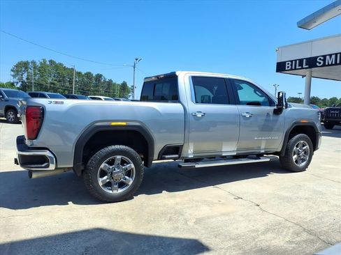 Used 2025 GMC Sierra 2500 SLT w/ SLT Premium Package AWD/4WD image 8