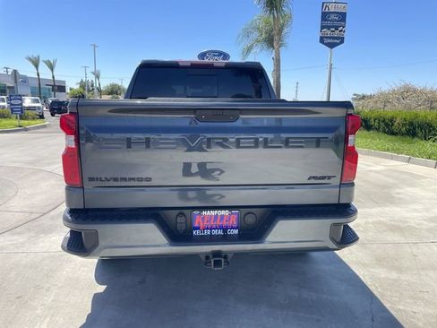 Used 2022 Chevrolet Silverado 1500 RST w/ LPO, Blackout Package AWD/4WD image 7