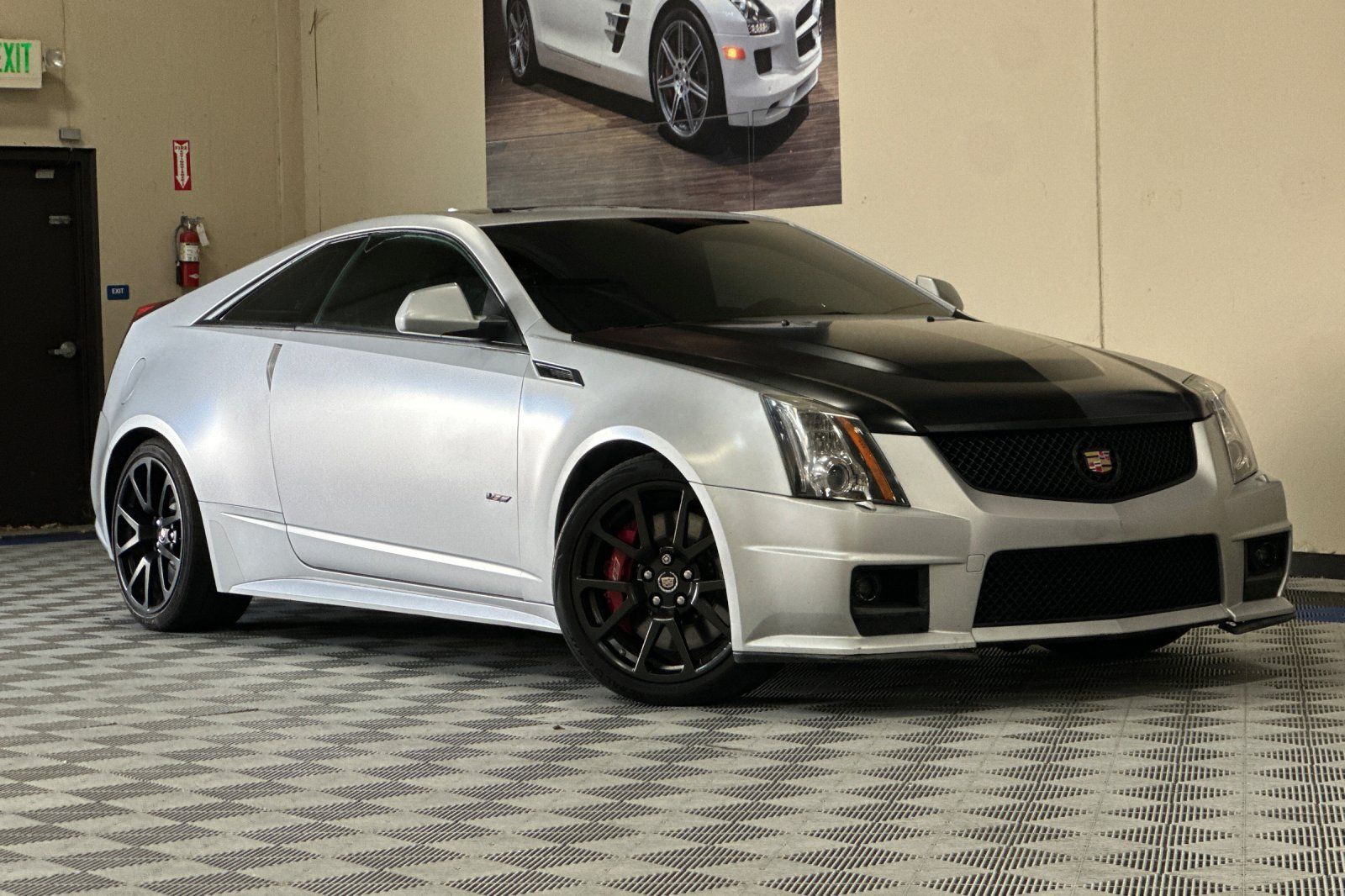 Used 2013 Cadillac CTS V RWD image 2