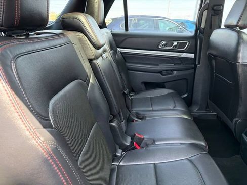 Used 2019 Ford Explorer Sport w/ Equipment Group 401A AWD/4WD image 27