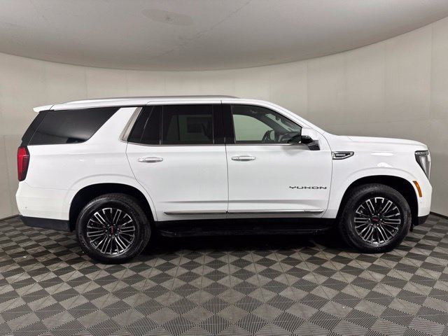 Used 2026 GMC Yukon Elevation w/ Elevation Premium Package AWD/4WD image 2
