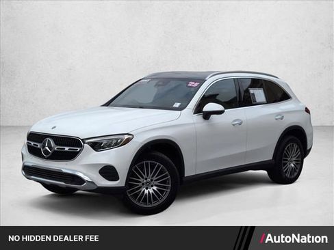 Certified 2025 Mercedes-Benz GLC 300 image 1