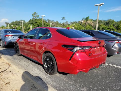 Certified 2024 Toyota Camry SE w/ Convenience Package FWD image 5