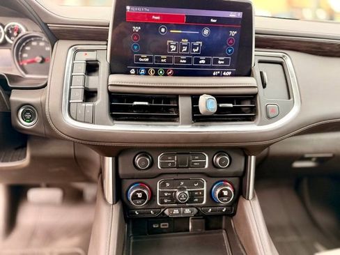 Used 2021 Chevrolet Suburban LT w/ Rear Media and Nav Package image 13