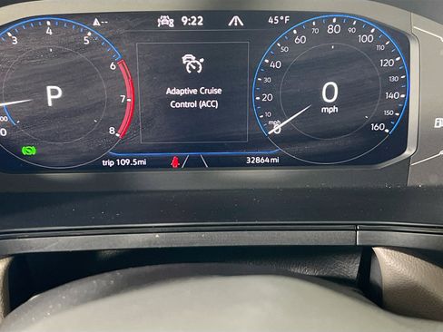 Used 2022 Volkswagen Taos SEL image 12