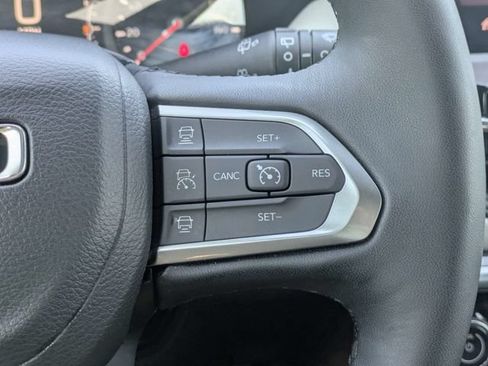 Used 2025 Jeep Compass Limited AWD/4WD image 26