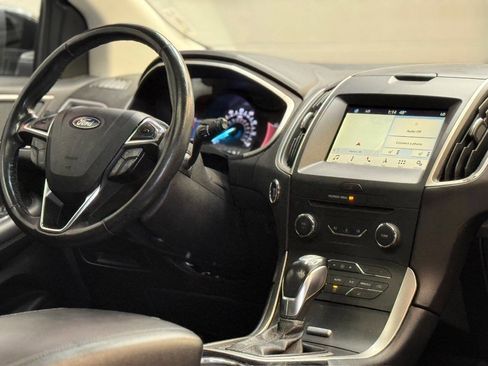 Used 2018 Ford Edge SEL w/ Equipment Group 201A image 4