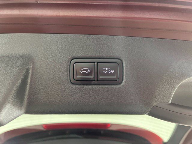 Used 2024 Kia Carnival SX Prestige FWD image 40