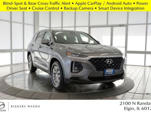 Used 2019 Hyundai Santa Fe SE image 1