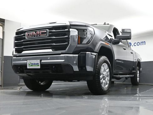 Used 2024 GMC Sierra 2500 SLT image 6