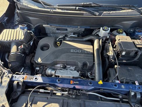 Used 2022 GMC Terrain SLE w/ Driver Convenience Package image 11