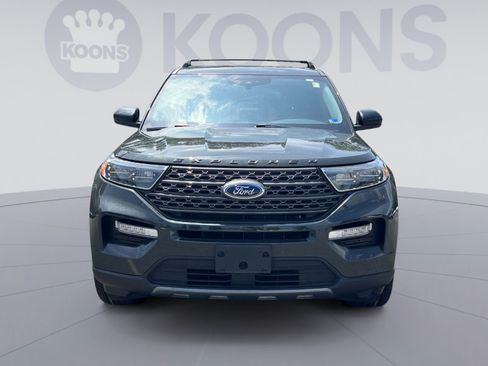 Used 2024 Ford Explorer XLT w/ Equipment Group 202A AWD/4WD image 4