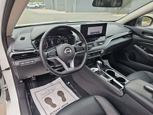 Used 2025 Nissan Altima 2.5 SR w/ SR Premium Package image 20