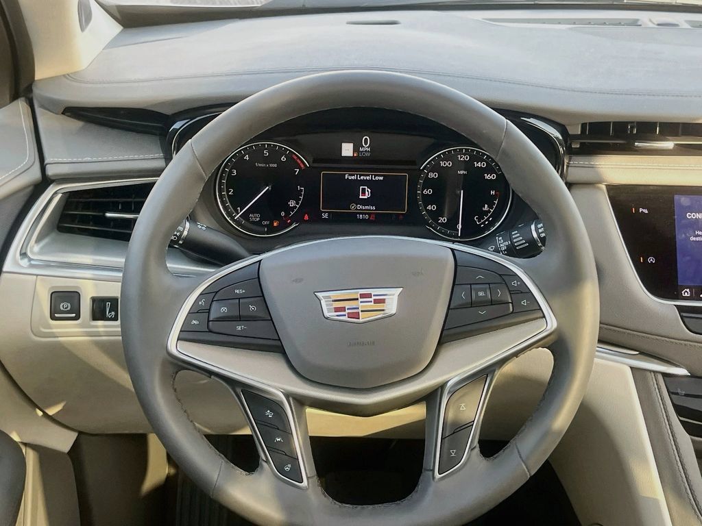 Used 2025 Cadillac XT5 Premium Luxury FWD image 24