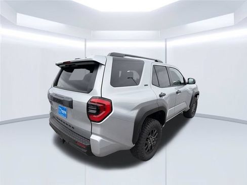 Used 2026 Toyota 4Runner SR5 AWD/4WD image 6
