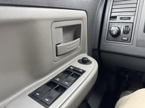 Used 2006 Dodge Dakota SLT image 33