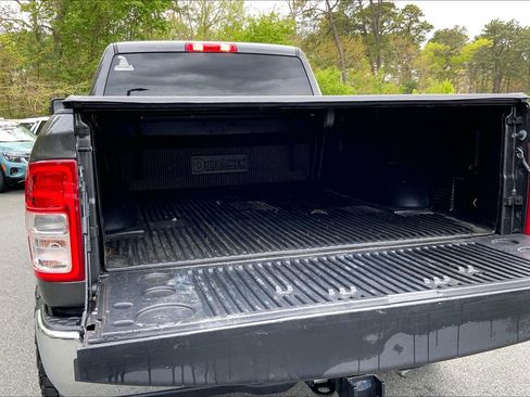 Used 2024 RAM 2500 Big Horn AWD/4WD image 36