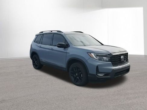 Used 2025 Honda Passport Black Edition image 2