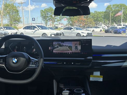 Used 2026 BMW 530i xDrive image 28