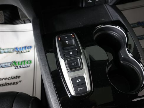 Used 2019 Honda Pilot Touring image 40