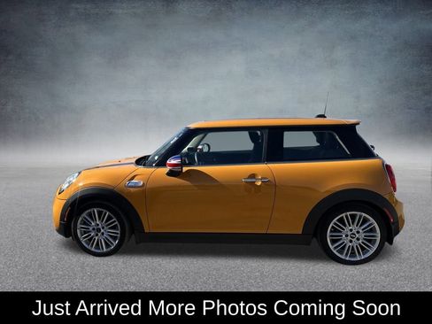 Used 2015 MINI Cooper S image 2