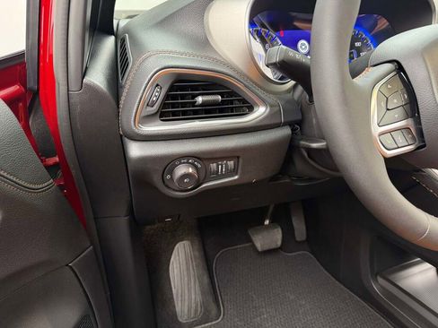 New 2026 Chrysler Pacifica Pinnacle image 27