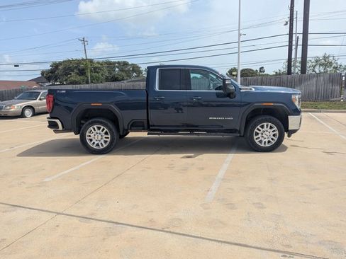 Used 2022 GMC Sierra 2500 SLE w/ SLE Value Package; AWD/4WD image 4