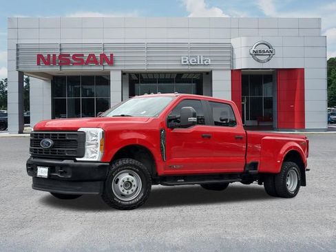 Used 2023 Ford F350 XL w/ XL Driver Assist Package AWD/4WD image 1