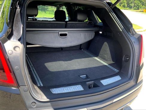 Certified 2025 Cadillac XT5 Premium Luxury AWD/4WD image 4