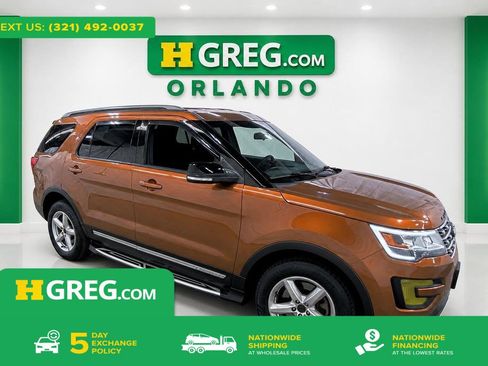 Used 2017 Ford Explorer XLT AWD/4WD image 1