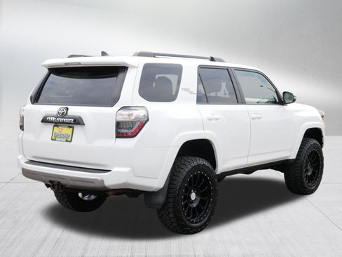 Used 2019 Toyota 4Runner TRD Off-Road Premium AWD/4WD image 7