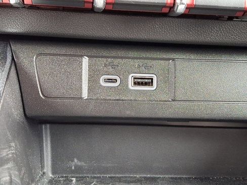 Used 2024 GMC Canyon AT4X image 23