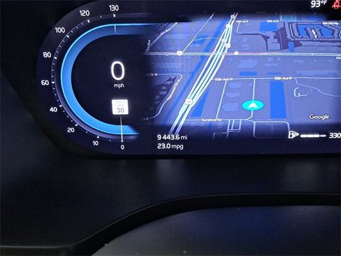 Used 2023 Volvo XC60 B5 Plus w/ Climate Package image 2