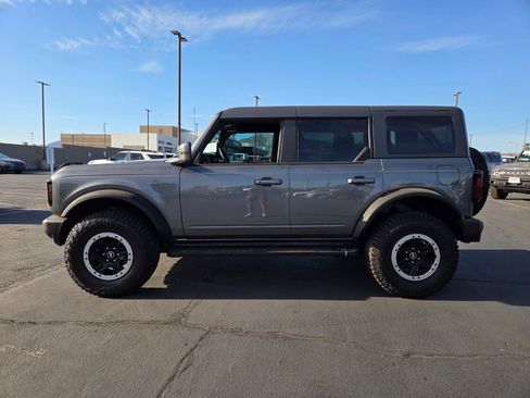 Certified 2022 Ford Bronco Outer Banks w/ Sasquatch Package AWD/4WD image 3