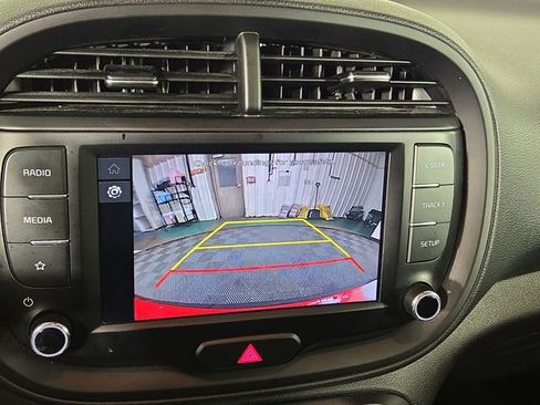 Certified 2023 Kia Soul LX w/ LX Technology Package image 20