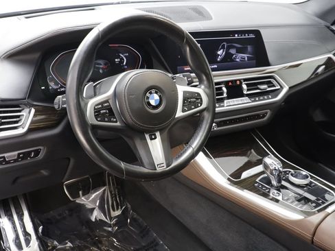 Used 2019 BMW X5 xDrive50i w/ M Sport Package AWD/4WD image 7