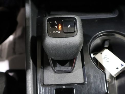 Used 2024 Nissan Rogue SV AWD/4WD image 34