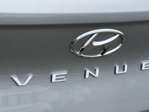 New 2026 Hyundai Venue SEL FWD image 8