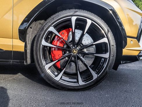 Used 2024 Lamborghini Urus S AWD/4WD image 53