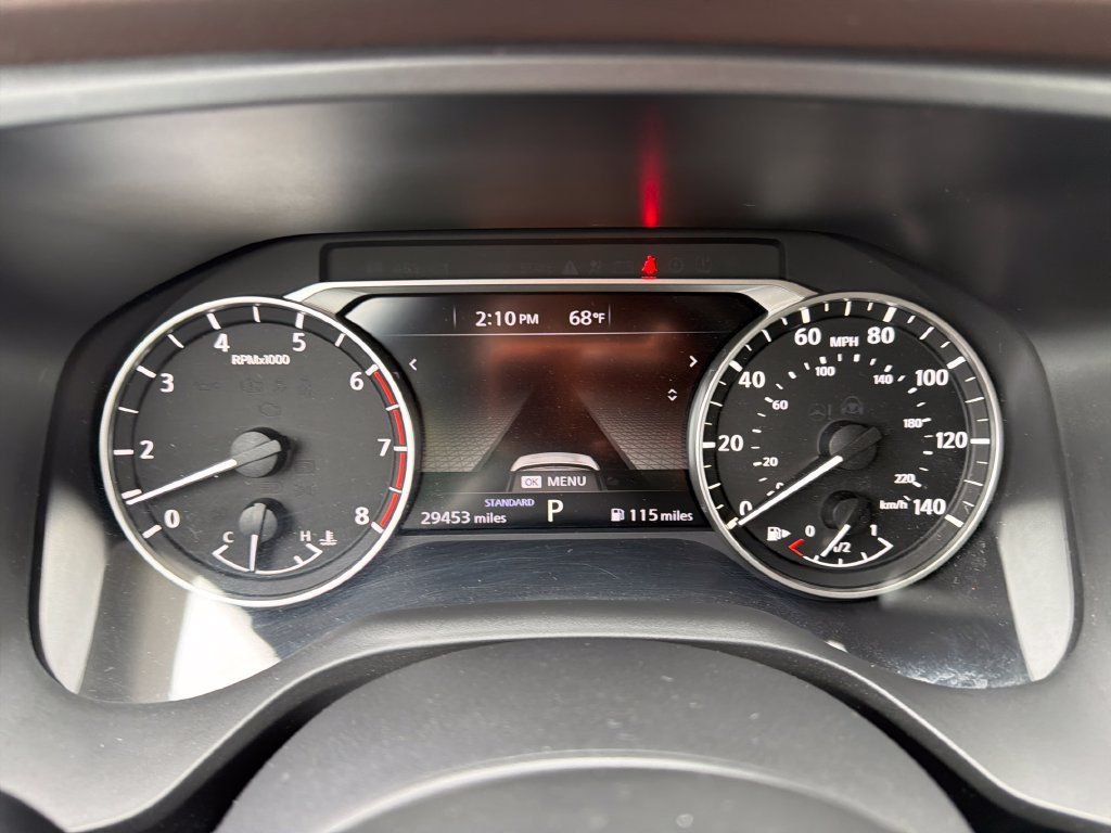Certified 2023 Nissan Rogue SV FWD image 17