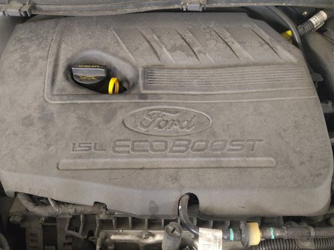 Used 2017 Ford Escape Titanium w/ Equipment Group 301A FWD image 30