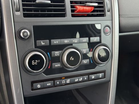Used 2019 Land Rover Discovery Sport image 37