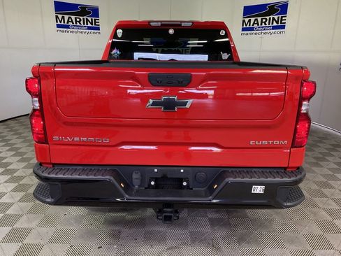 Used 2024 Chevrolet Silverado 1500 Custom Trail Boss AWD/4WD image 17