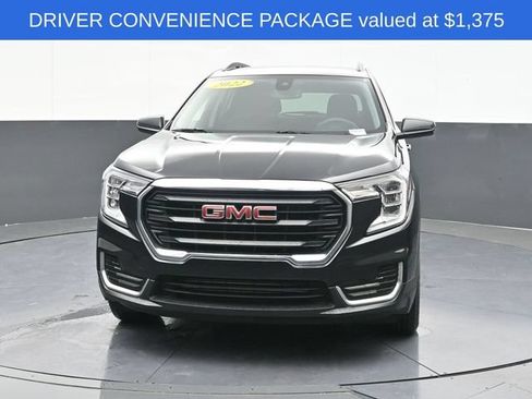 Used 2022 GMC Terrain SLE w/ Driver Convenience Package AWD/4WD image 2